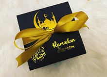 Load image into Gallery viewer, Ramadan / Eid Favour Box and Zam Zam Water 50ml