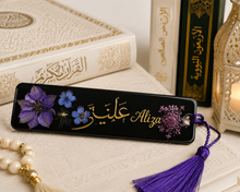 Load image into Gallery viewer, Resin real pressed flower floral bookmarks