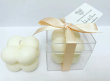 Load image into Gallery viewer, Soy Wax MINI bubble favour WITH ACRYLIC box candle + tag