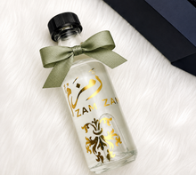 Load image into Gallery viewer, Wedding Party Wedding Favour Box and Zam Zam Water