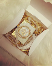 Load image into Gallery viewer, Wedding Party Wedding Favour Box 99 Bead Tasbih & Mini Quran